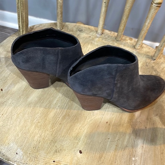 Dolce Vita Shoes - Dolce Vita Solid Grey Slide On Heeled
Ankle Booties Boots Size 7.5